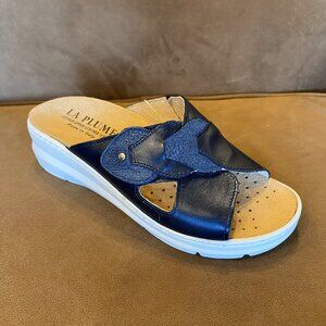 La Plume - Shirley Navy - Multiple Sizes (NEW W/ BOX)